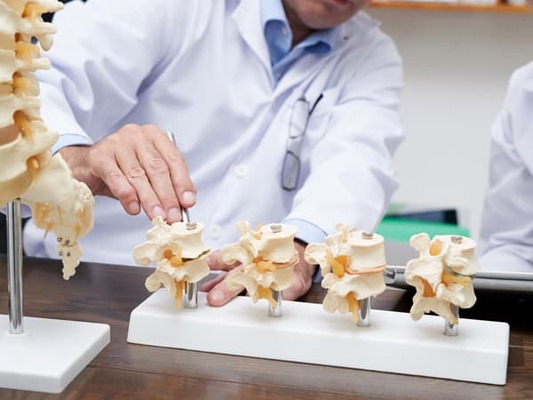 When to visit a chiropractor? When to visit a chiropractor?